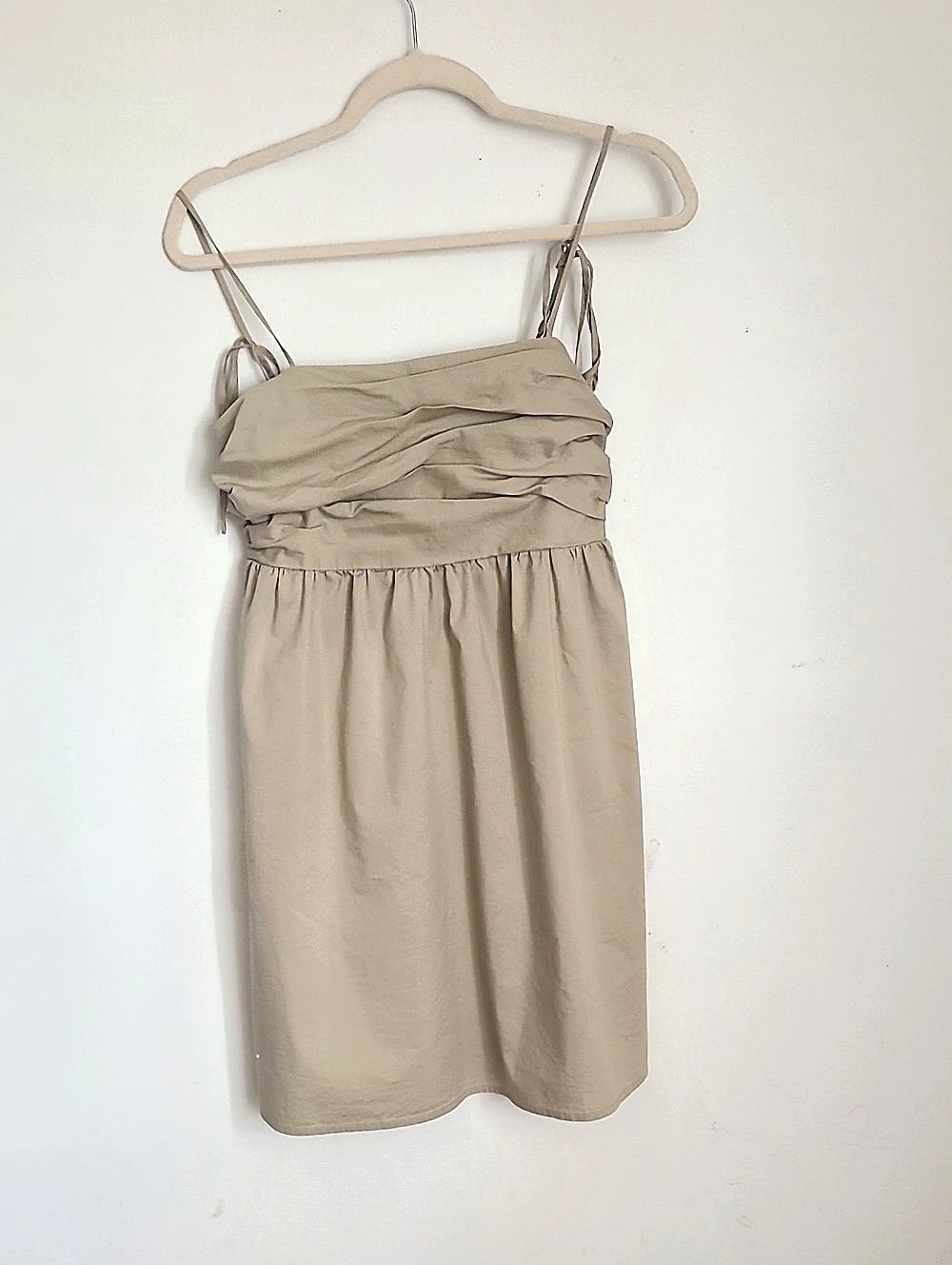 Express Ruched Mini Dress in Beige Size Small Like New